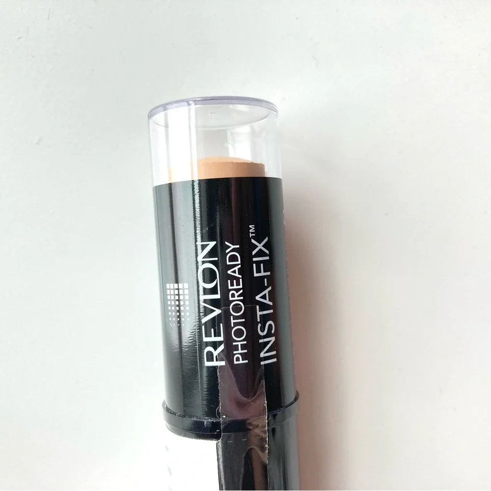 🆕 Revlon PhotoReady Insta-Fix Makeup, 110 Ivory SPF 20